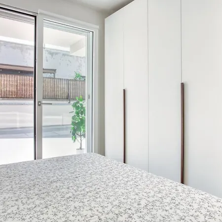 Just Urban - Modern 1-br Flat With 90 Sqm Terrace - M4 Tolstoj *