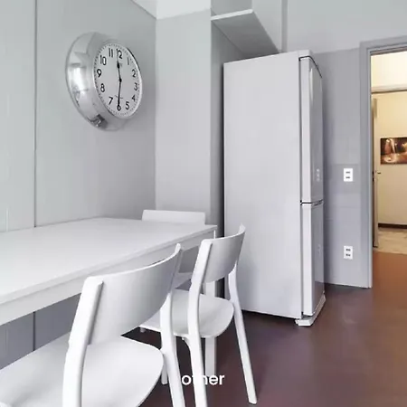 Apartment Via San Fermo Milan