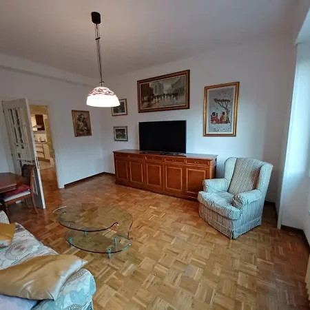 Lagosta Home-isola Apartment Milan