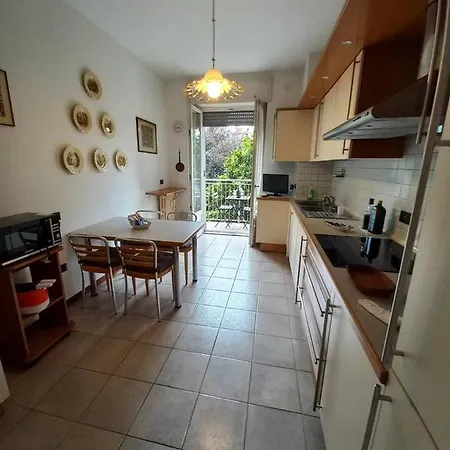 Lagosta Home-isola Apartment *
