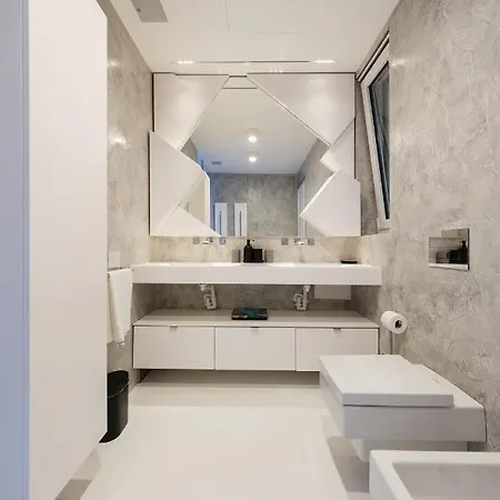 아파트 Casa Lussuosa E Moderna - *