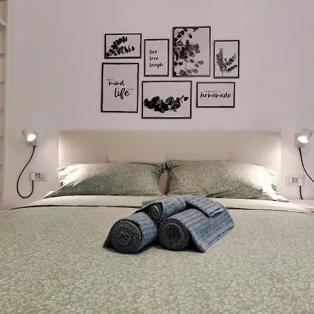 Apartment The Green Apt - Stylish And Confortable Large Studio Close To Metro *