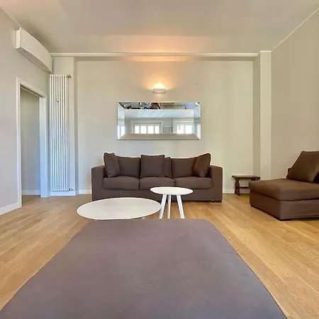 Luxury Galleria Apartment- Duomo- 4 Pax *