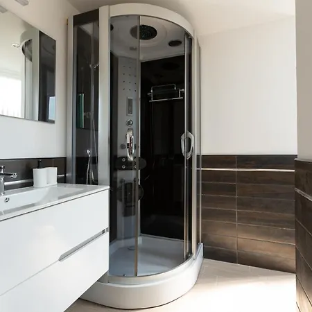 Easytopstay - Zara Bright Flat Apartament