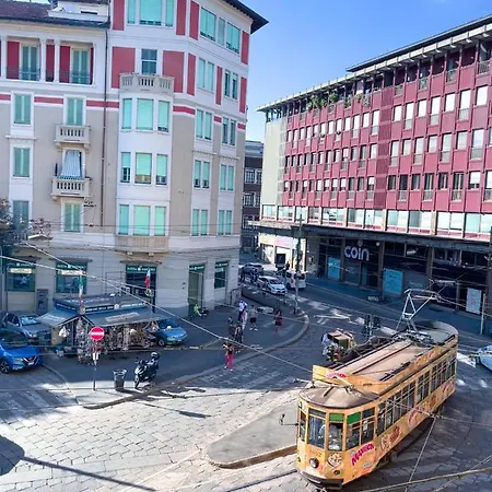 The Boutique - Steps Away From The Duomo Area Apartment Milan
