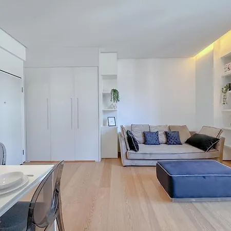 Luxury 2 Mins From Duomo דירה *