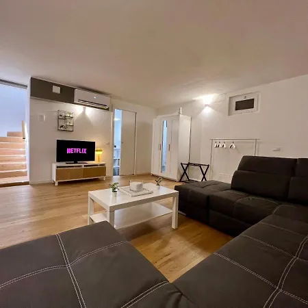 Central Luxe Haven Милан