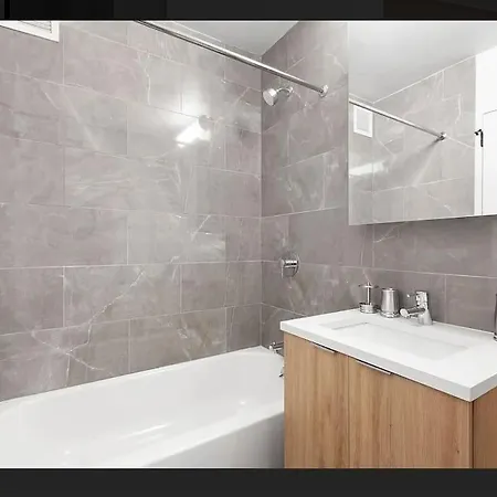 Beautiful In Apartment *