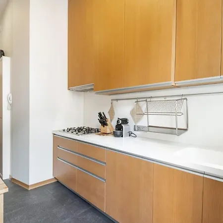 Apartment Easylife - Elegante Dimora Due Passi Dal Duomo Milan