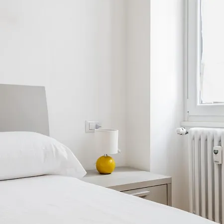 Easylife - Stile E Comfort A Due Passi Da *