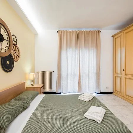 Smart Near Metro Apartamento