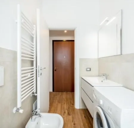Smart Near Metro Apartament *