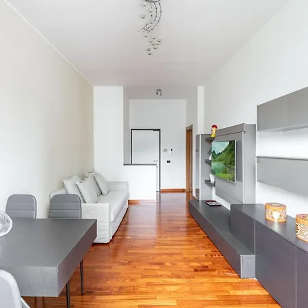 Easylife - Moderno Rifugio A Porta Romana Milan
