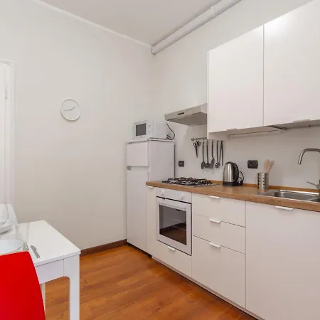 Apartment The Rent - Spacious Two-bedroom In Porta Romana