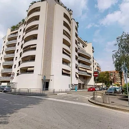 Flo House, Universita Bicocca Apartmán *