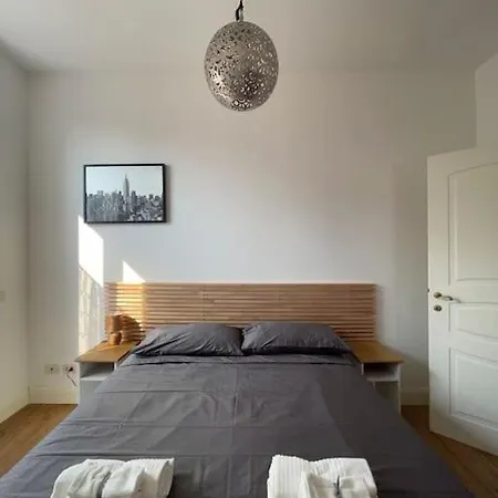 Appartamento Elegante Trilocale A *
