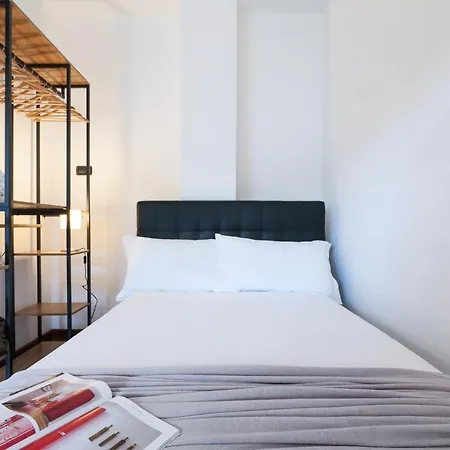 Contempora - Monolocale Con Terrazza Via F. De Sanctis, 41