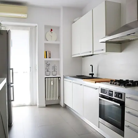 Casa Nana Modern House * Milan