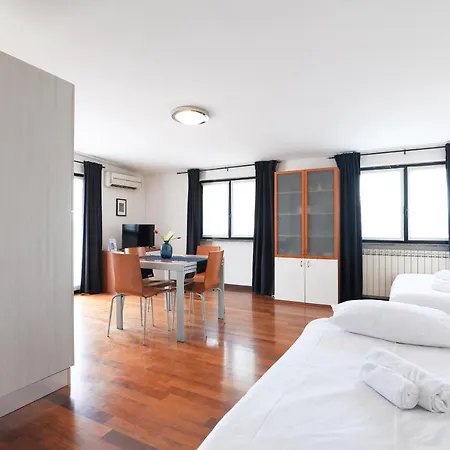 Apartment Primopiano - Euclide *