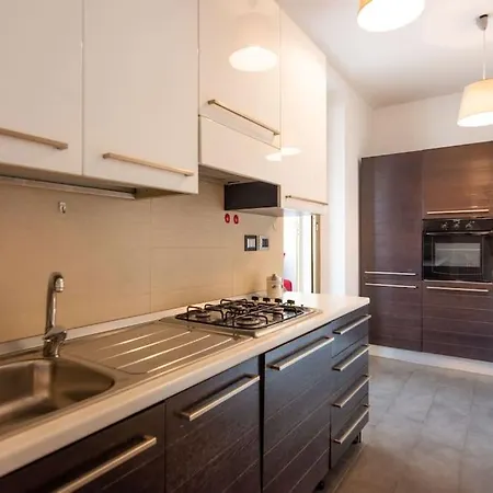 Italianflat - Caravaggio Terrace * ميلان