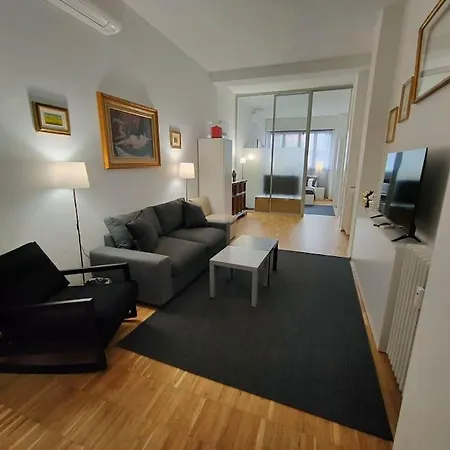 Short Rent Porta Romana Apartamento *