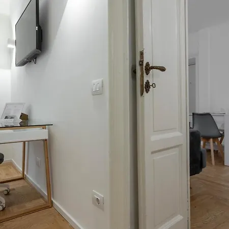 Italianway Easy - Pontaccio 2 Appartement Milaan