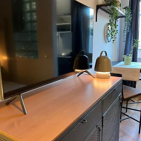 Appartamento Stylish 3 Km Away From Duomo - Netflix, Wi-fi, All Comforts Included