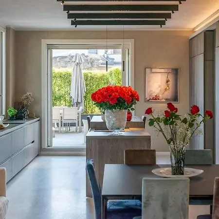 Rooftop Elegant In Center 3br Holiday home