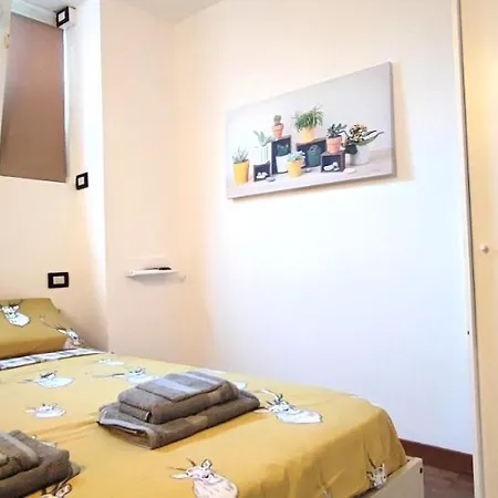 Apartment Elegant Sweet - Milan, 15 Minute Duomo