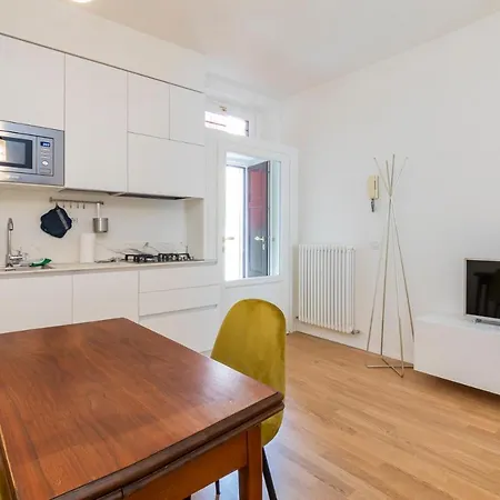 Apartment Ihost Luxury Flat - Gaudenzio Ferrari 14 Milan