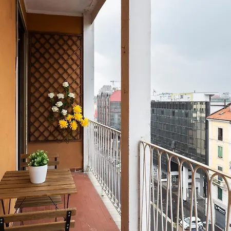 Brenta Floor - Mm3 Yellow Line Milan