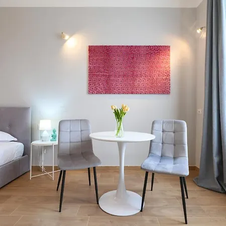 Primopiano - Meda 6 דירה *