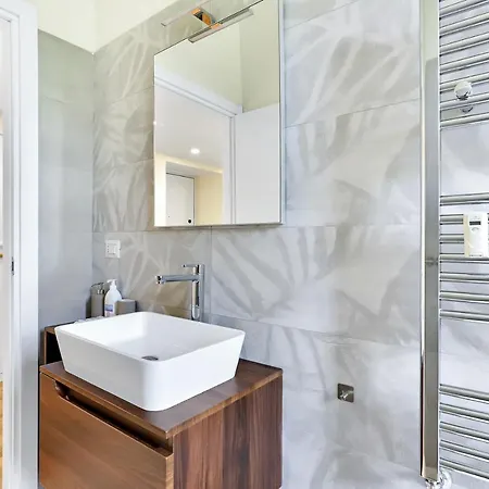 Napoli 25 - Affitti Brevi Italia