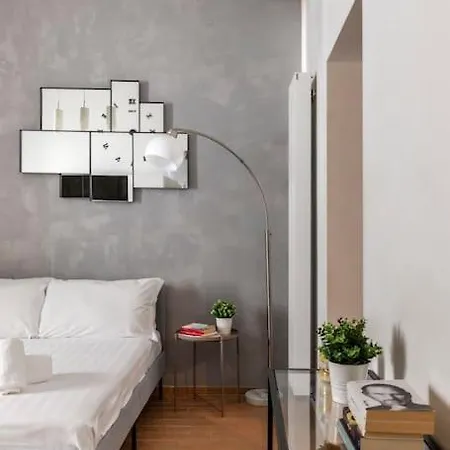 Vela House Apartament *