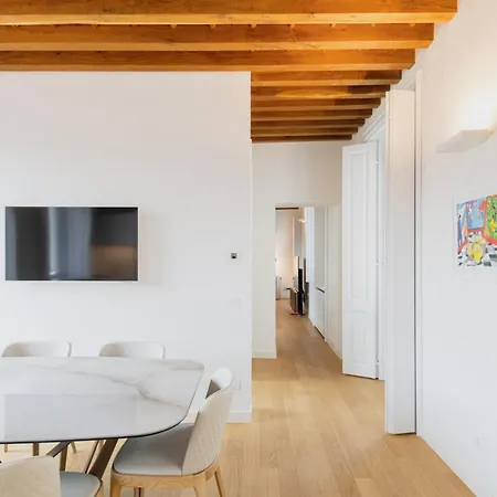 Easylife - Prestigiosa Dimora Due Passi Dal Duomo Milan