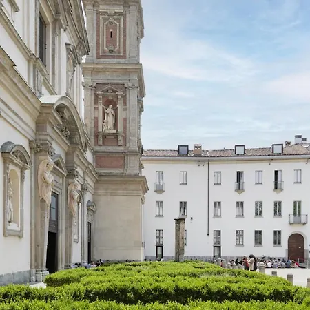Easylife - Prestigiosa Dimora Due Passi Dal Duomo Apartment *