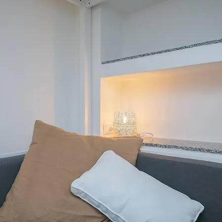 Youhosty- Accademia53 Terzo Appartement Milaan