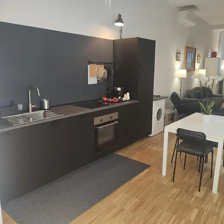 Short Rent Porta Romana Apartamento