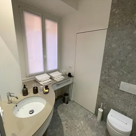 Torino48 ゲストハウス 4*