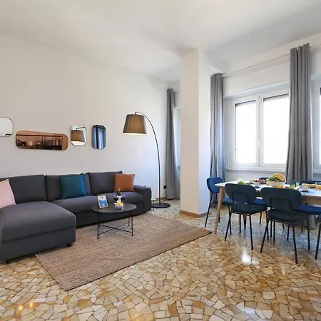 Sweett - Fontana Apartment *