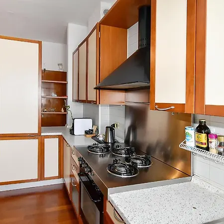 Casa Kandinsky - 10 Minuti Da Aeroporto Di Linate * Milánó