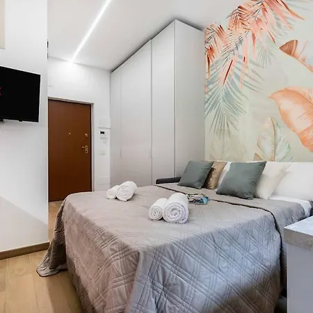 Exotic House In Of Apartment *