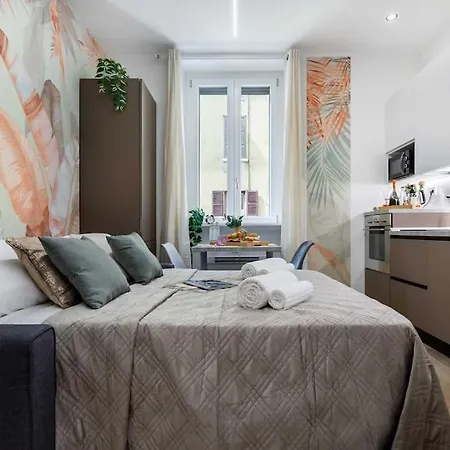 Exotic House In Of Apartment *