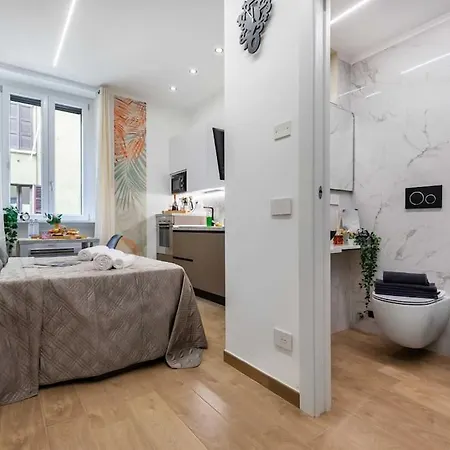 Exotic House In Of Apartment Milan
