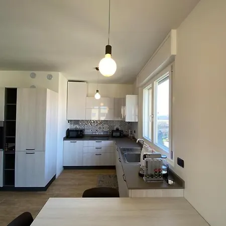 Xenia - Spacious & Comfortable Near San Siro Stadium Διαμέρισμα Μιλάνο