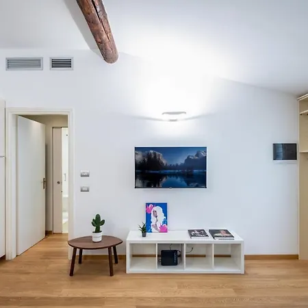 Apartment Easylife - Romantico Sulla Darsena