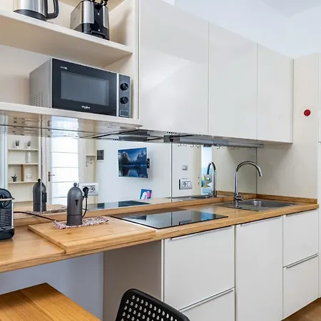 Apartment Easylife - Romantico Sulla Darsena Milan
