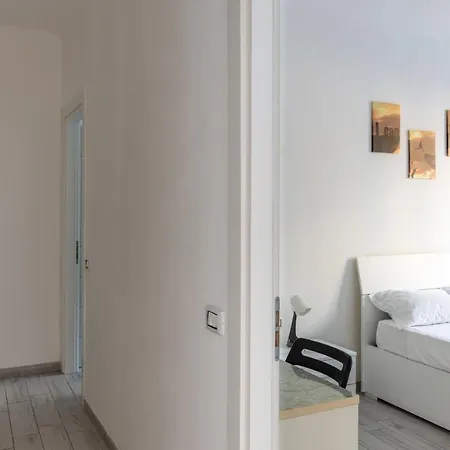 דירה Duomo Free Parking And Netflix מילאנו