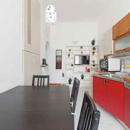 Roomy X5 - 850 M Far From Famagosta Mm2 * מילאנו