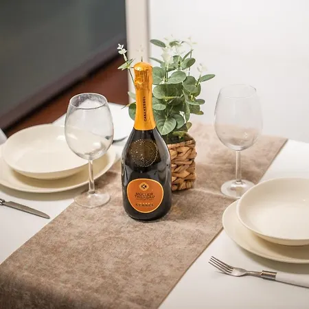 {corso Sempione - Citylife} - Wi-fi / Netflix /mm5 Apartmán *